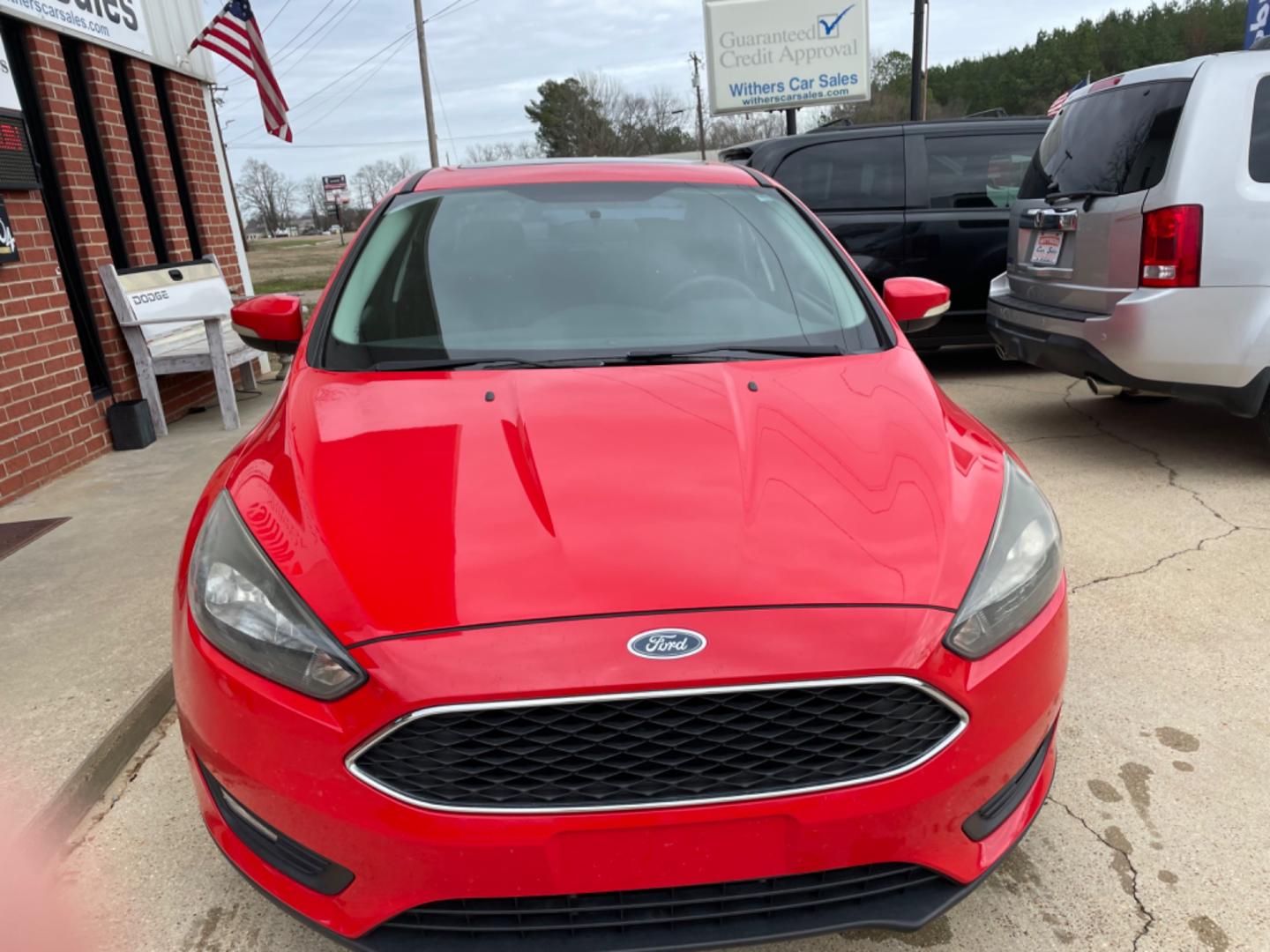 2017 RED /BLACK Ford Focus (1FADP3H29HL) with an 2.0L engine, AUTO transmission, located at 204 Hwy. 16 East, Carthage, MS, 39051, (601) 267-7277, 0.000000, 0.000000 - Photo#2